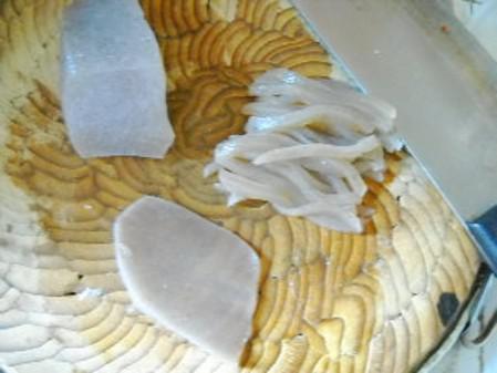 五彩酸辣魔芋絲的做法-酸辣味炒菜譜