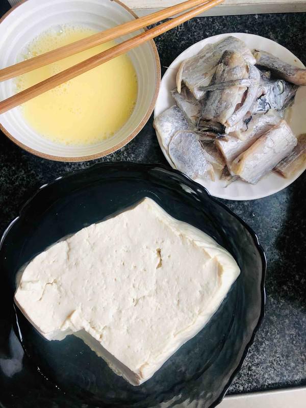 紅燒帶魚豆腐的做法-醬香味煎菜譜