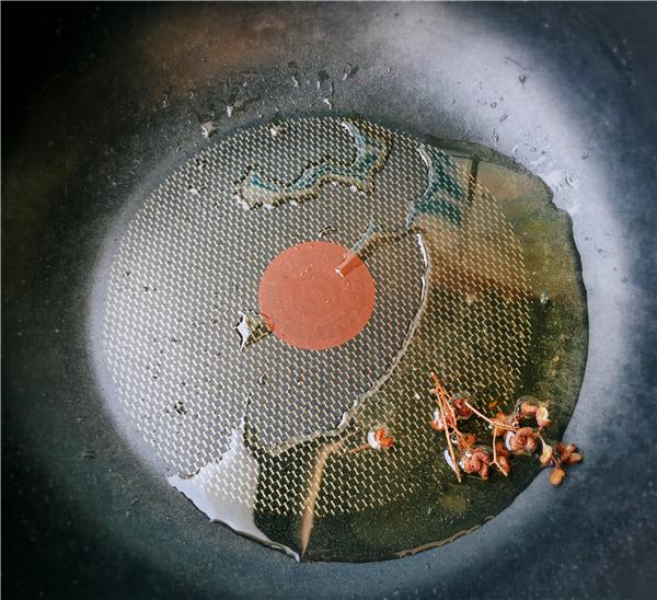 剁椒蒸金針菇的做法-香辣味蒸菜譜