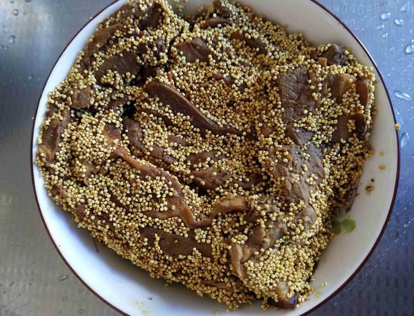 香糯小米扣肉的做法-家常味蒸菜譜