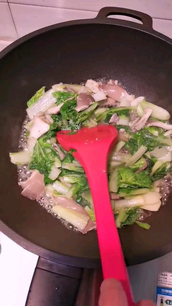 大白菜炒菇的做法-家常味炒菜譜