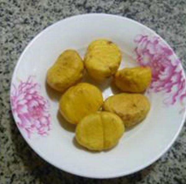 黑木耳栗子燒小素雞的做法-家常味燒菜譜