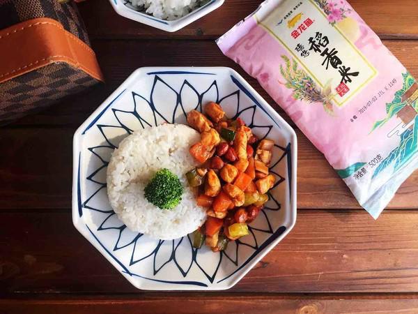 秒殺飯店的宮保雞丁蓋澆飯的做法-咸鮮味炒菜譜