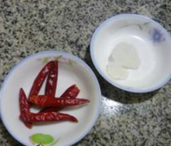 黑木耳栗子燒小素雞的做法-家常味燒菜譜