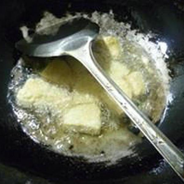 黑木耳栗子燒小素雞的做法-家常味燒菜譜