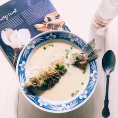 鯽魚(yú)湯的做法-家常味燉菜譜