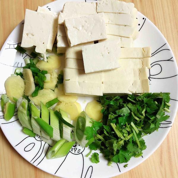 酸菜燉大骨的做法-咸鮮味燉菜譜-易網(wǎng)健康養(yǎng)生網(wǎng) 酸菜燉大骨的做法-咸鮮味燉菜譜