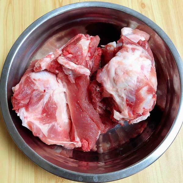 酸菜燉大骨的做法-咸鮮味燉菜譜-易網(wǎng)<a href=http://m.henggaotouzi.com/ target=_blank class=infotextkey>健康養(yǎng)生</a>網(wǎng) 酸菜燉大骨的做法-咸鮮味燉菜譜