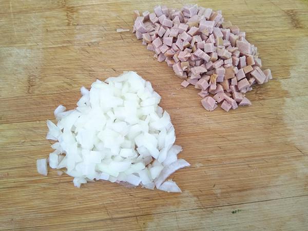 牛肉腸時蔬炒飯的做法-咸鮮味炒菜譜