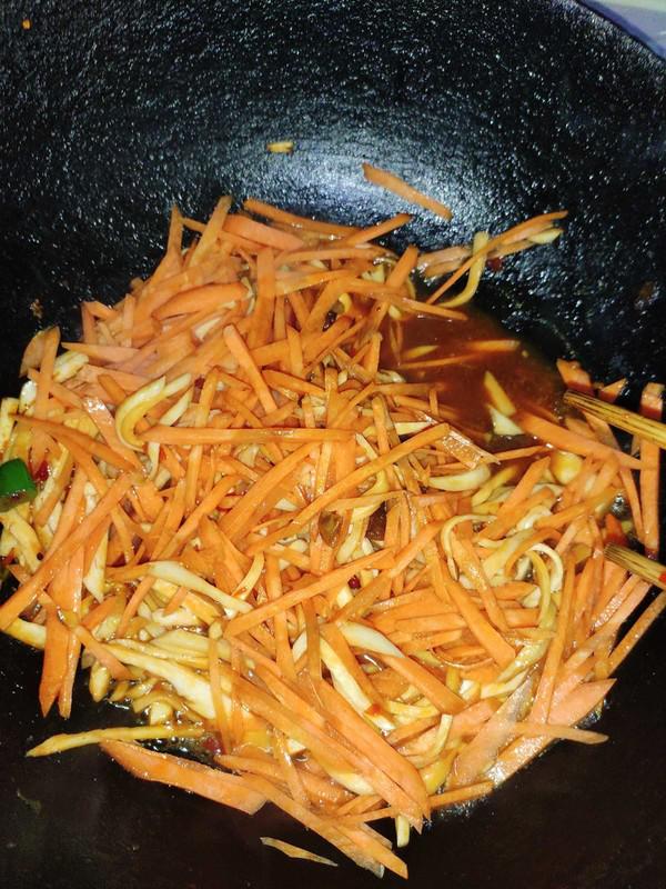 雞腿菇炒三絲的做法-魚香味炒菜譜