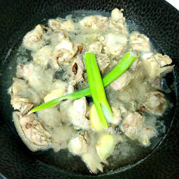 白玉菇燉雞的做法-家常味燉菜譜