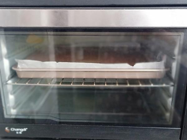 麋鹿蛋糕卷的做法-甜味烤菜譜