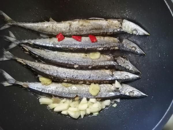 XO醬秋刀魚的做法-咸鮮味燒菜譜