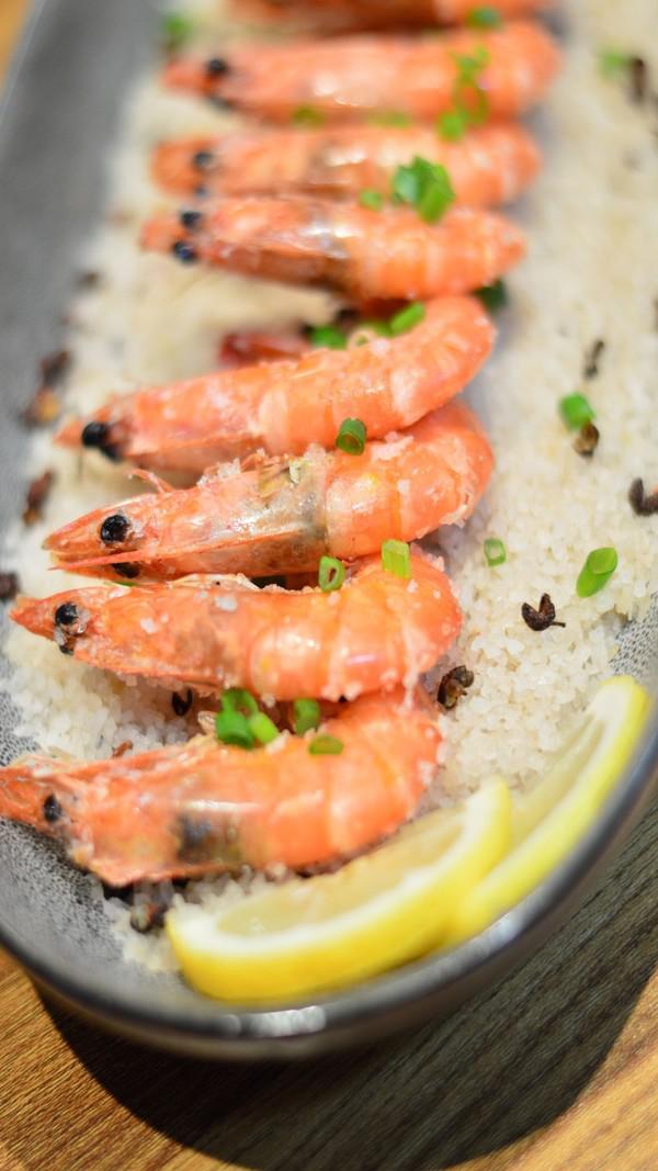 鹽焗蝦的做法-咸鮮味干鍋菜譜