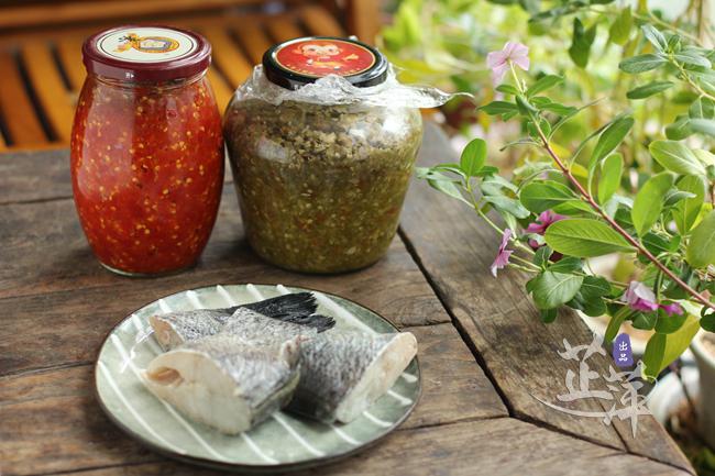 絕味雙椒蒸鱸魚的做法-香辣味蒸菜譜