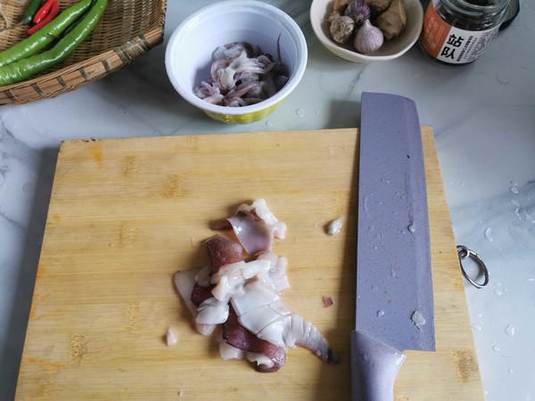 爆炒魷魚的做法-香辣味炒菜譜