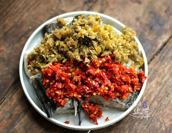 絕味雙椒蒸鱸魚的做法-香辣味蒸菜譜