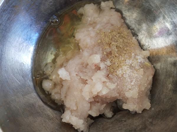 手打魚(yú)丸的做法-咸鮮味汆菜譜-易網(wǎng)健康養(yǎng)生網(wǎng) 手打魚(yú)丸的做法-咸鮮味汆菜譜