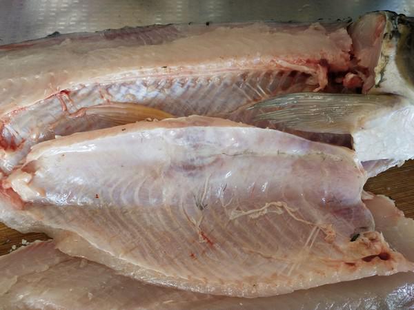 手打魚(yú)丸的做法-咸鮮味汆菜譜-易網(wǎng)<a href=http://m.henggaotouzi.com/ target=_blank class=infotextkey>健康養(yǎng)生</a>網(wǎng) 手打魚(yú)丸的做法-咸鮮味汆菜譜