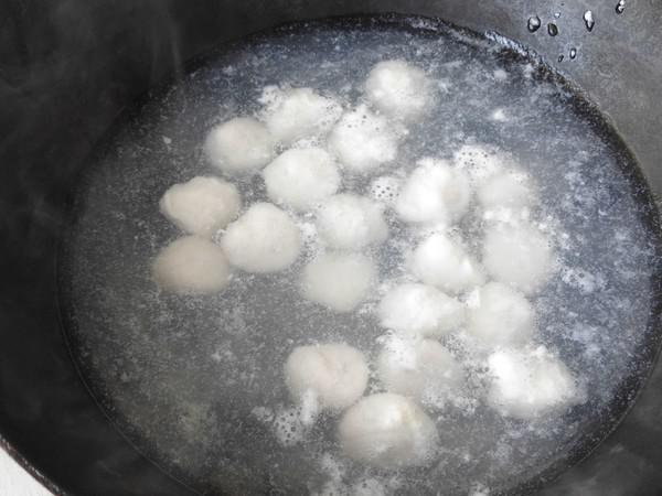 手打魚(yú)丸的做法-咸鮮味汆菜譜-易網(wǎng)健康養(yǎng)生網(wǎng) 手打魚(yú)丸的做法-咸鮮味汆菜譜