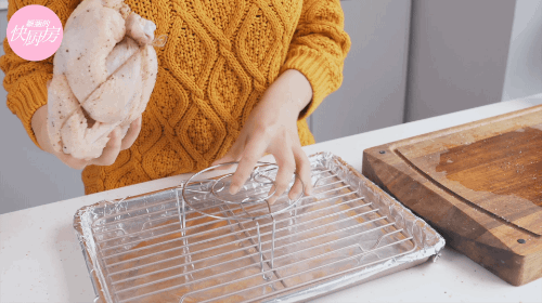 圣誕脆皮烤雞的做法-咸鮮味烤菜譜