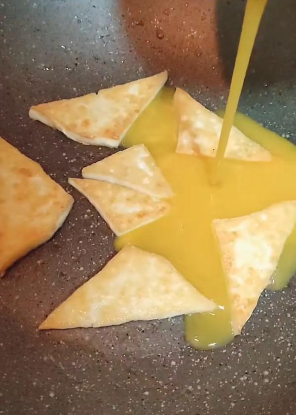 抱蛋豆腐的做法-咸鮮味煎菜譜-易網(wǎng)健康養(yǎng)生網(wǎng) 抱蛋豆腐的做法-咸鮮味煎菜譜