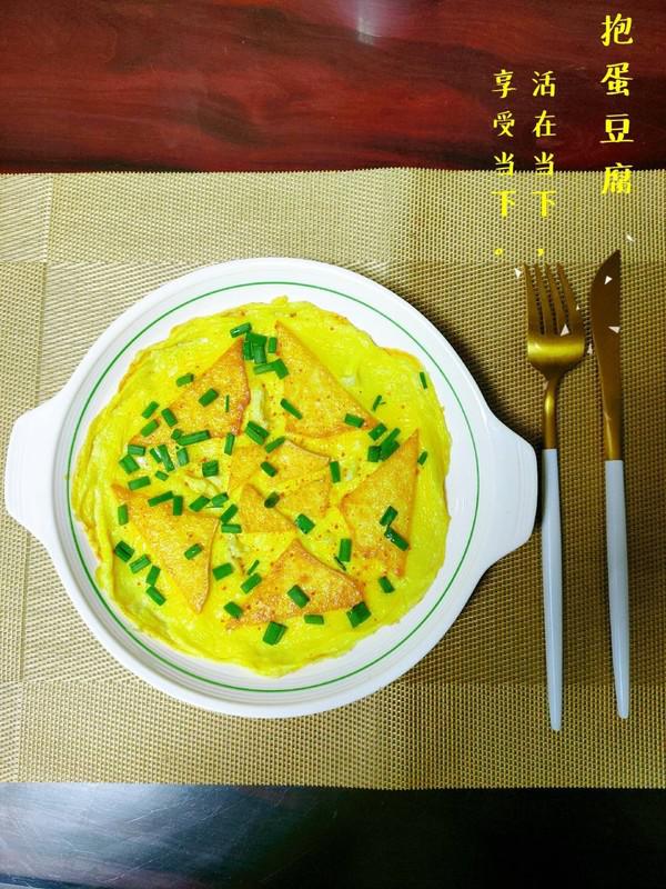 抱蛋豆腐的做法-咸鮮味煎菜譜-易網(wǎng)健康養(yǎng)生網(wǎng) 抱蛋豆腐的做法-咸鮮味煎菜譜