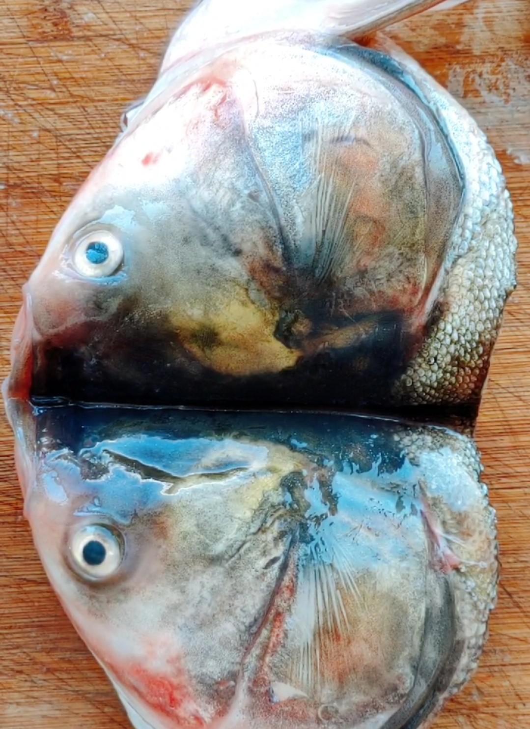 魚頭泡餅的做法-家常味燉菜譜