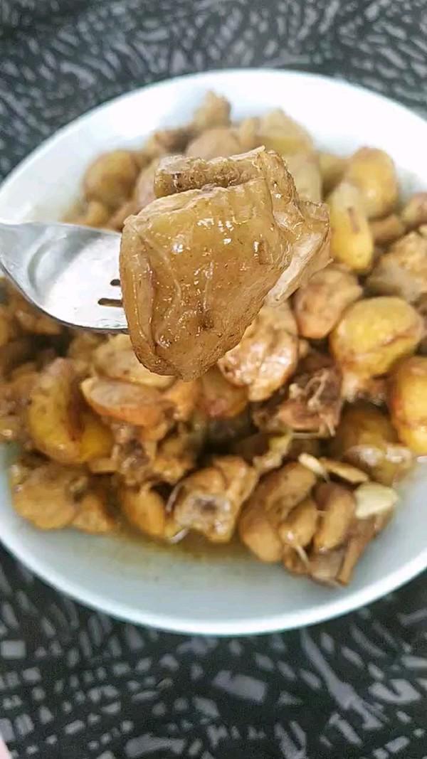 板栗紅燒雞腿的做法-家常味燒菜譜-易網(wǎng)健康養(yǎng)生網(wǎng) 板栗紅燒雞腿的做法-家常味燒菜譜