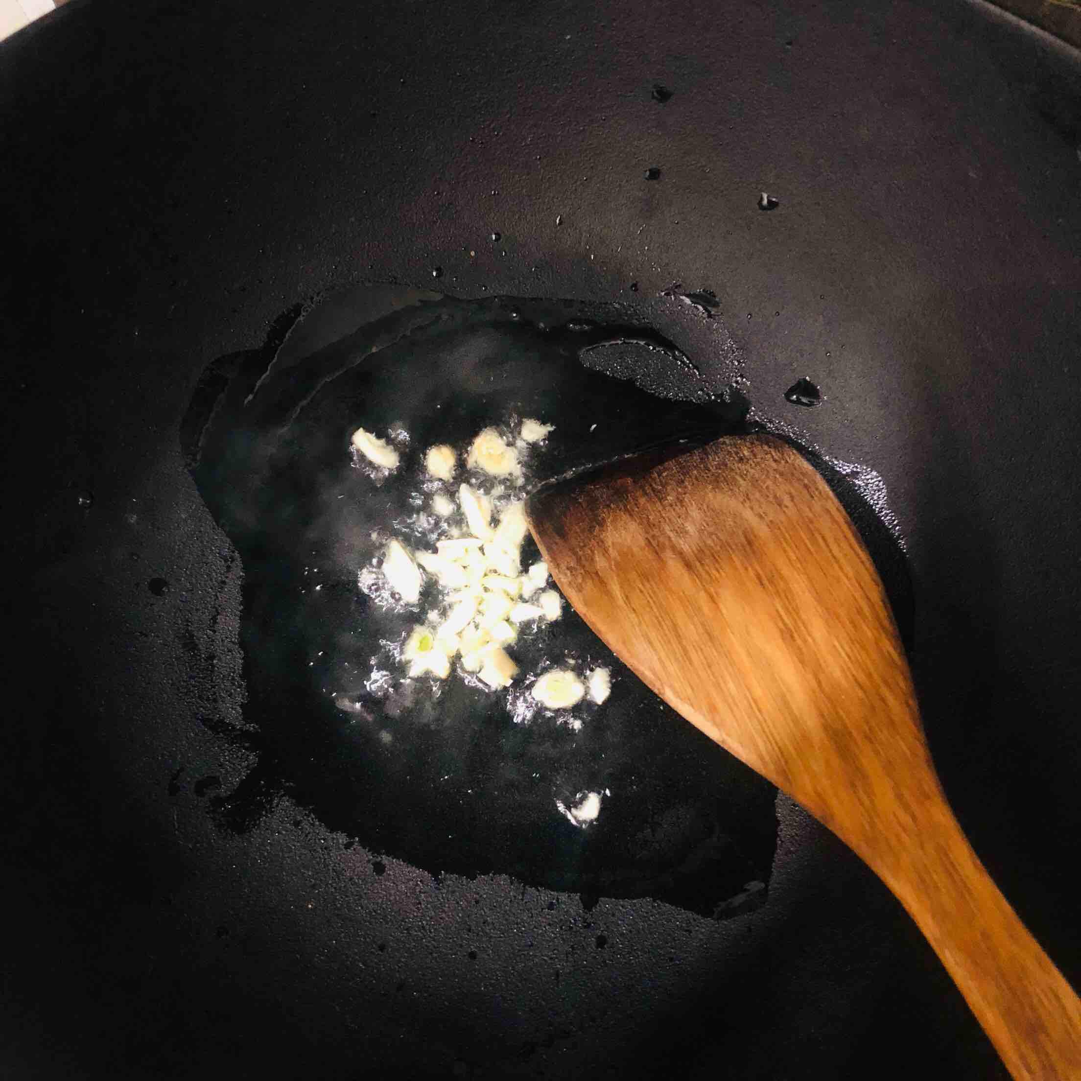 時(shí)蔬炒牛肉的做法-醬香味炒菜譜