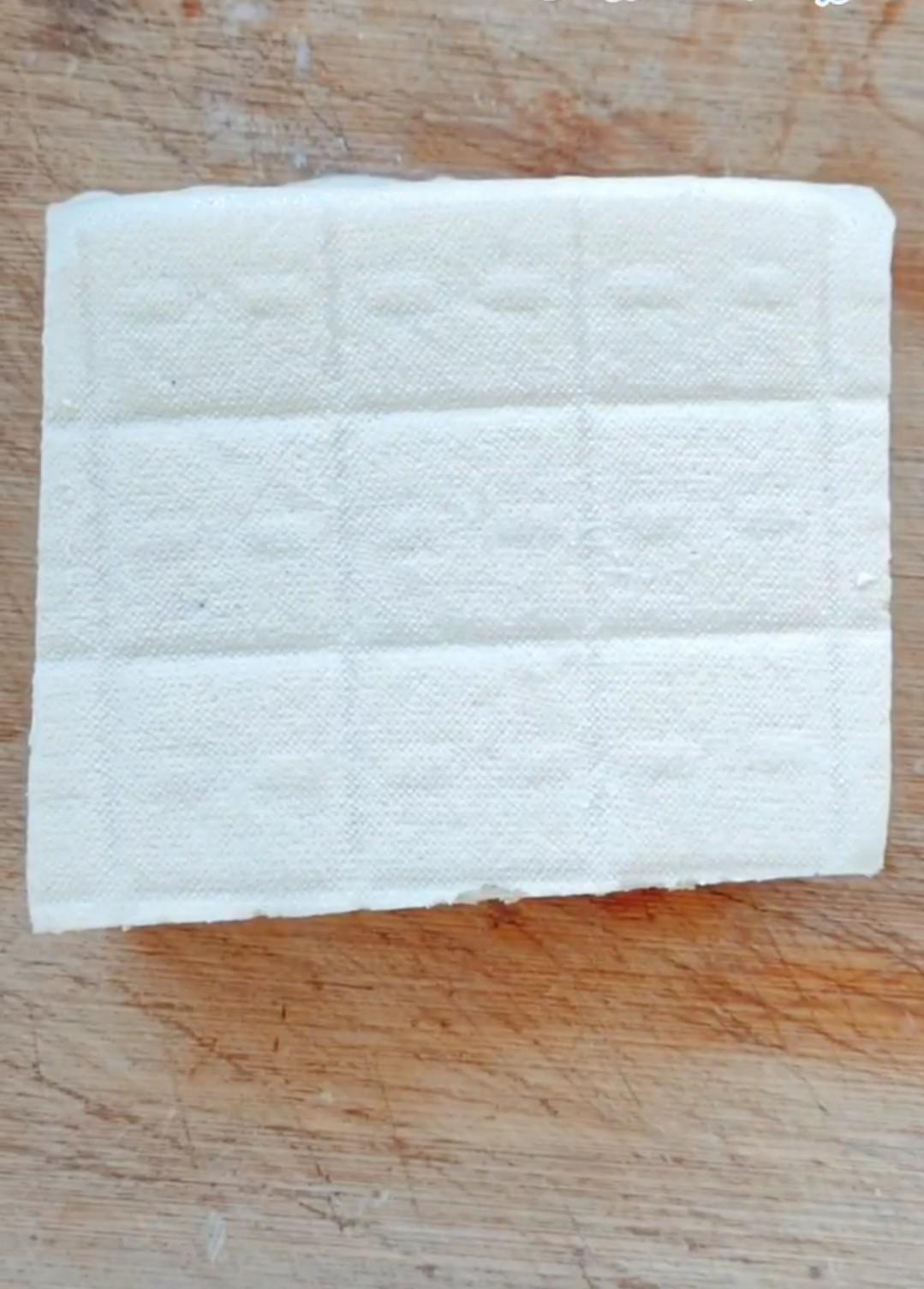 烤豆腐的做法-香辣味烤菜譜-易網<a href=http://m.henggaotouzi.com/ target=_blank class=infotextkey>健康養生</a>網 烤豆腐的做法-香辣味烤菜譜