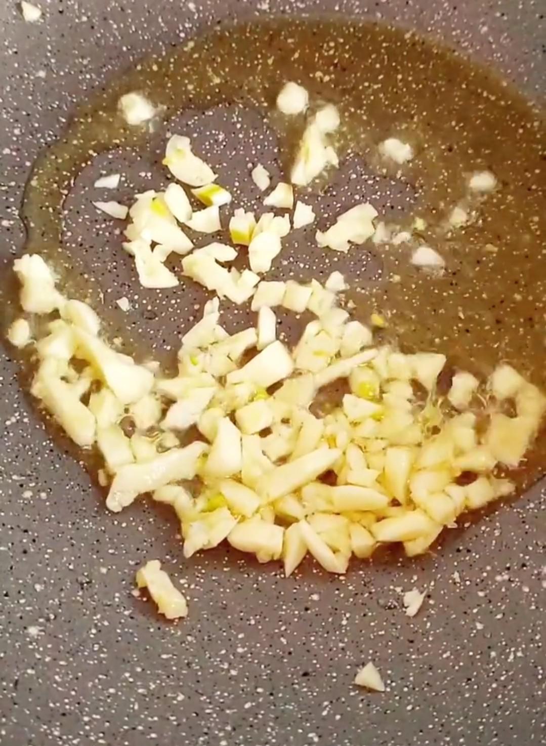 紅燒口蘑的做法-家常味燒菜譜