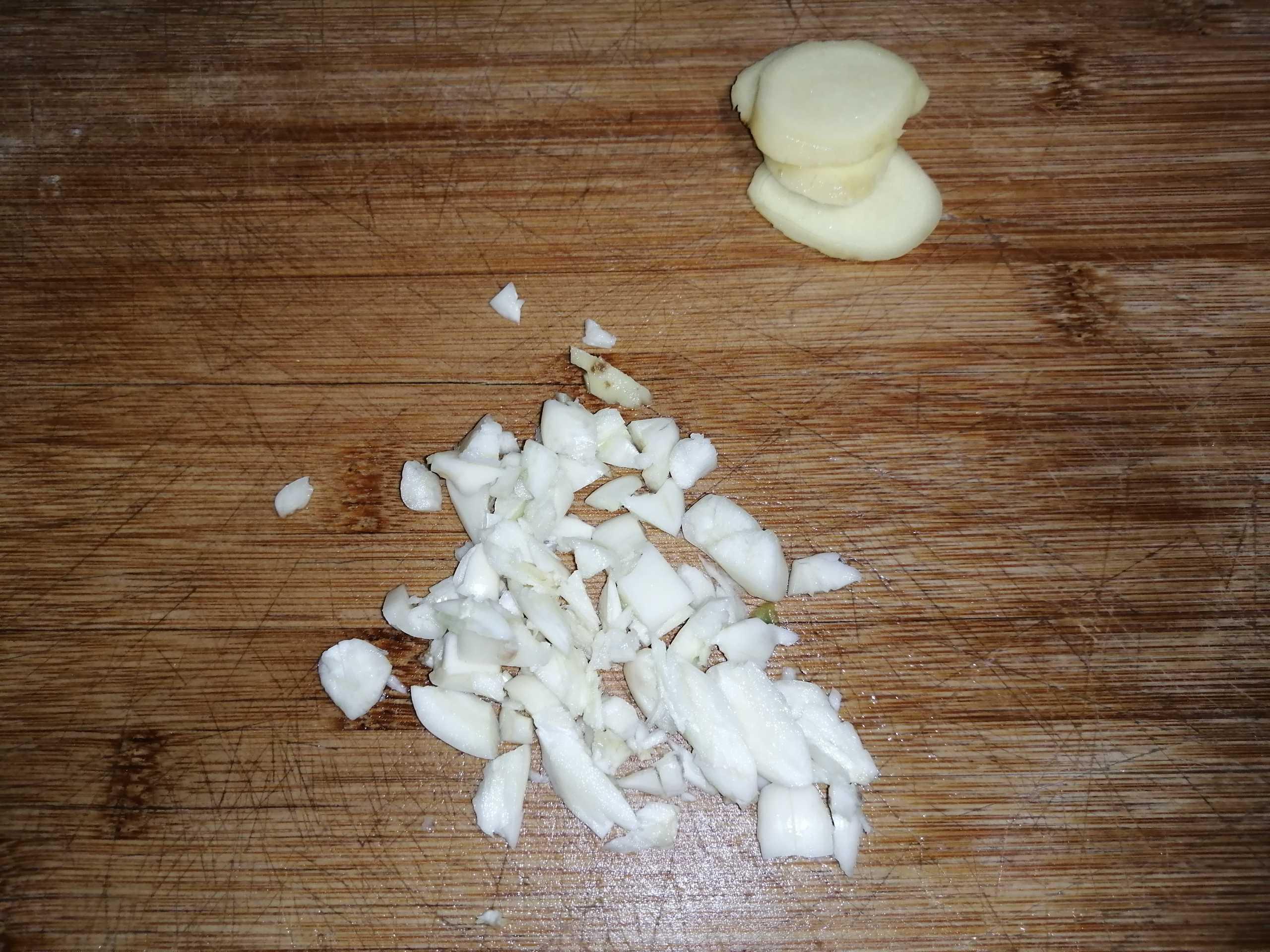 青椒爆炒蜆子干的做法-咸鮮味炒菜譜