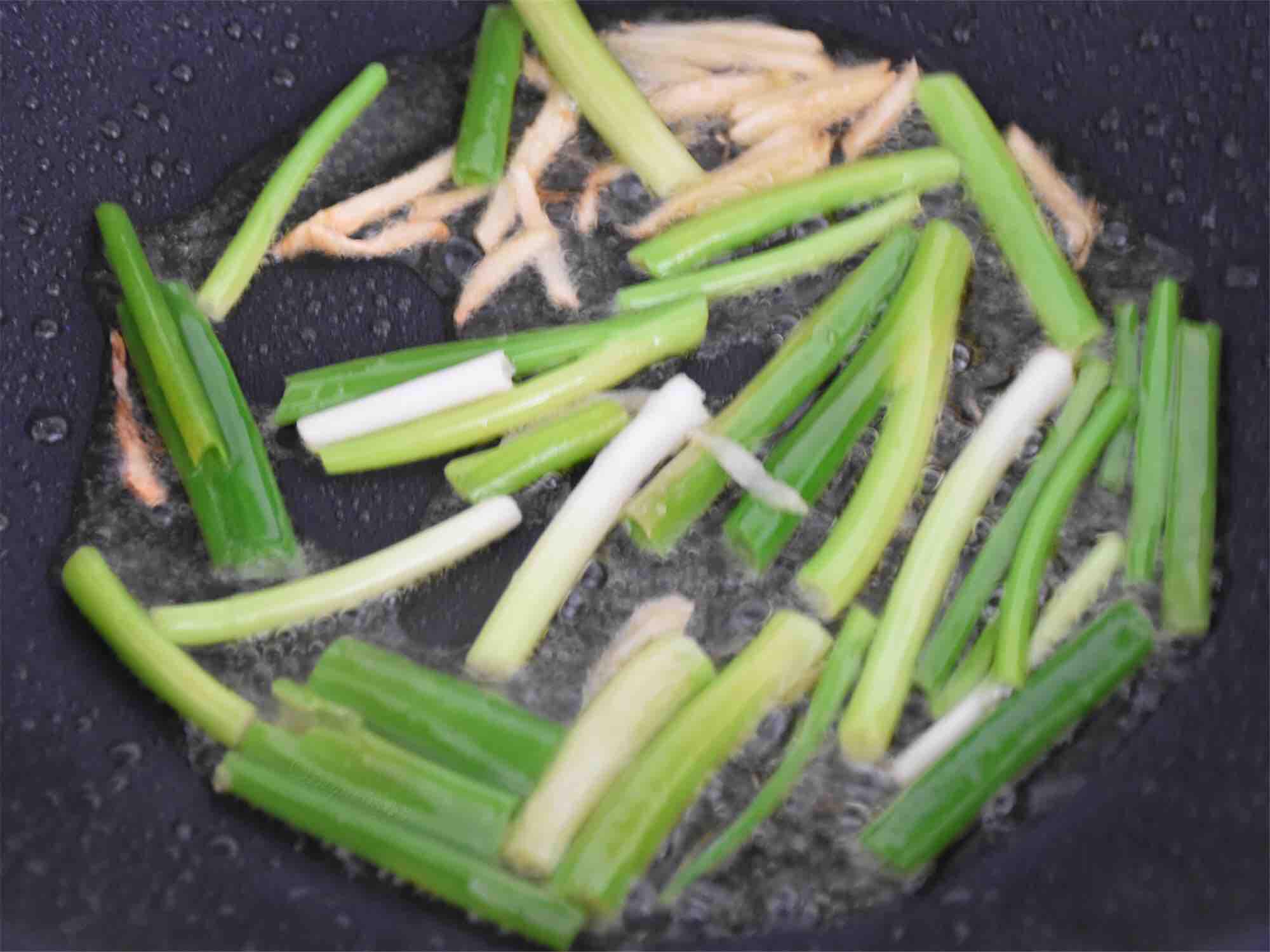 清蒸鱸魚的做法-咸鮮味煮菜譜