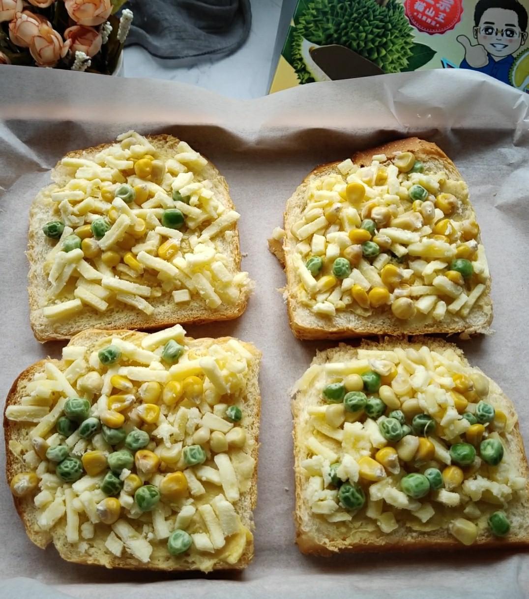 榴蓮吐司的做法-甜味烤菜譜