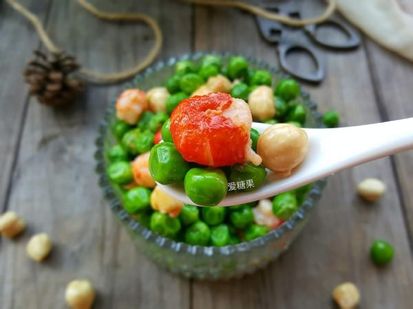 豌豆榛子小龍蝦球的做法-家常味炒菜譜