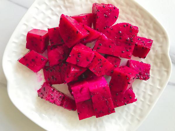 火龍果餡餅的做法-果味烙菜譜-易網(wǎng)健康養(yǎng)生網(wǎng) 火龍果餡餅的做法-果味烙菜譜