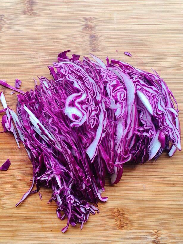 紫甘藍拌粉絲的做法-家常味拌菜譜