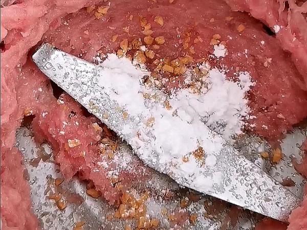 豬肉丸的做法-家常味煮菜譜