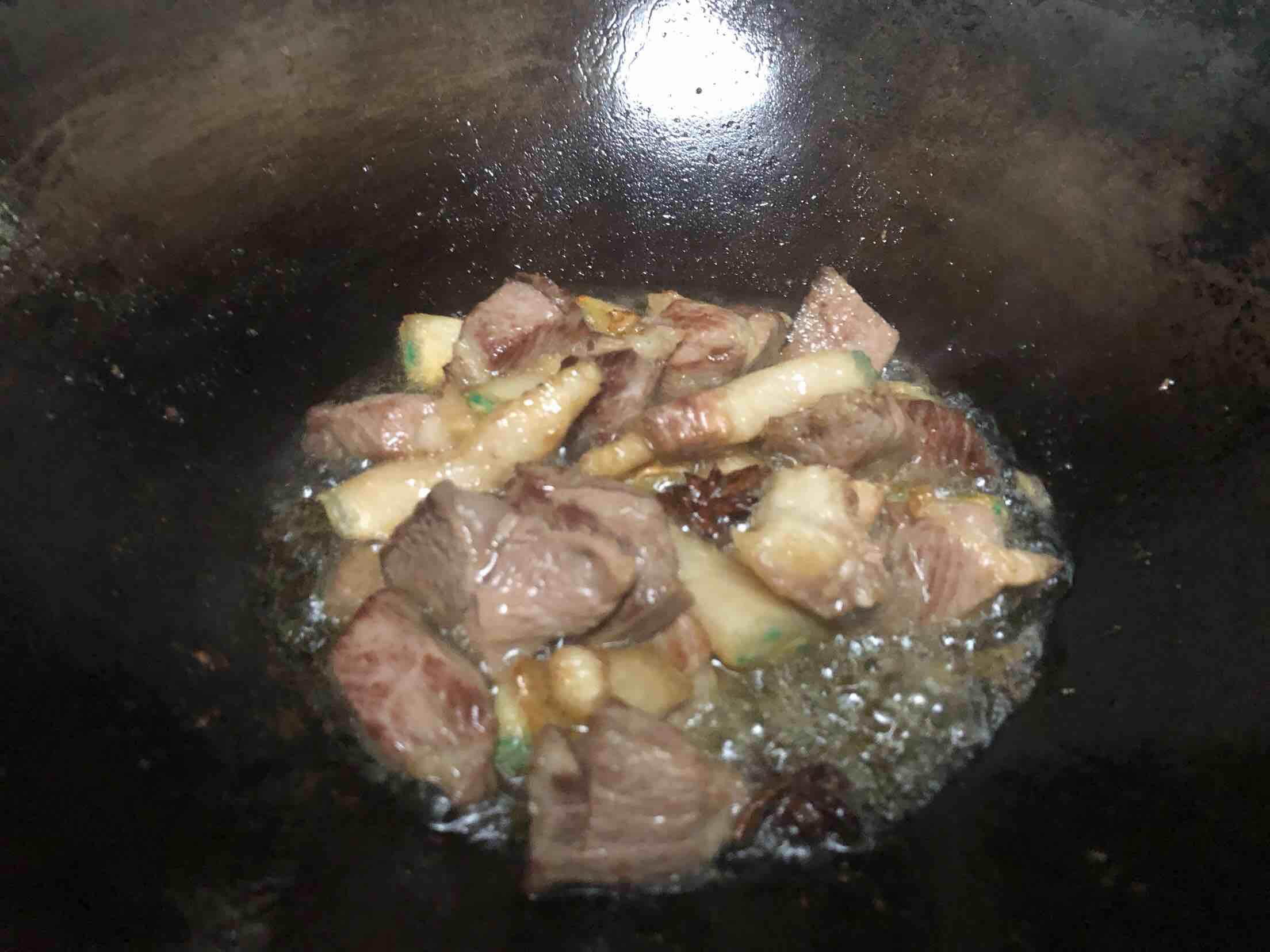 百葉結燒肉的做法-家常味燒菜譜