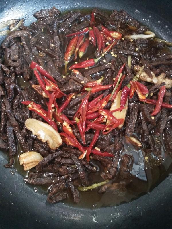 麻辣牛肉條的做法-香辣味炒菜譜