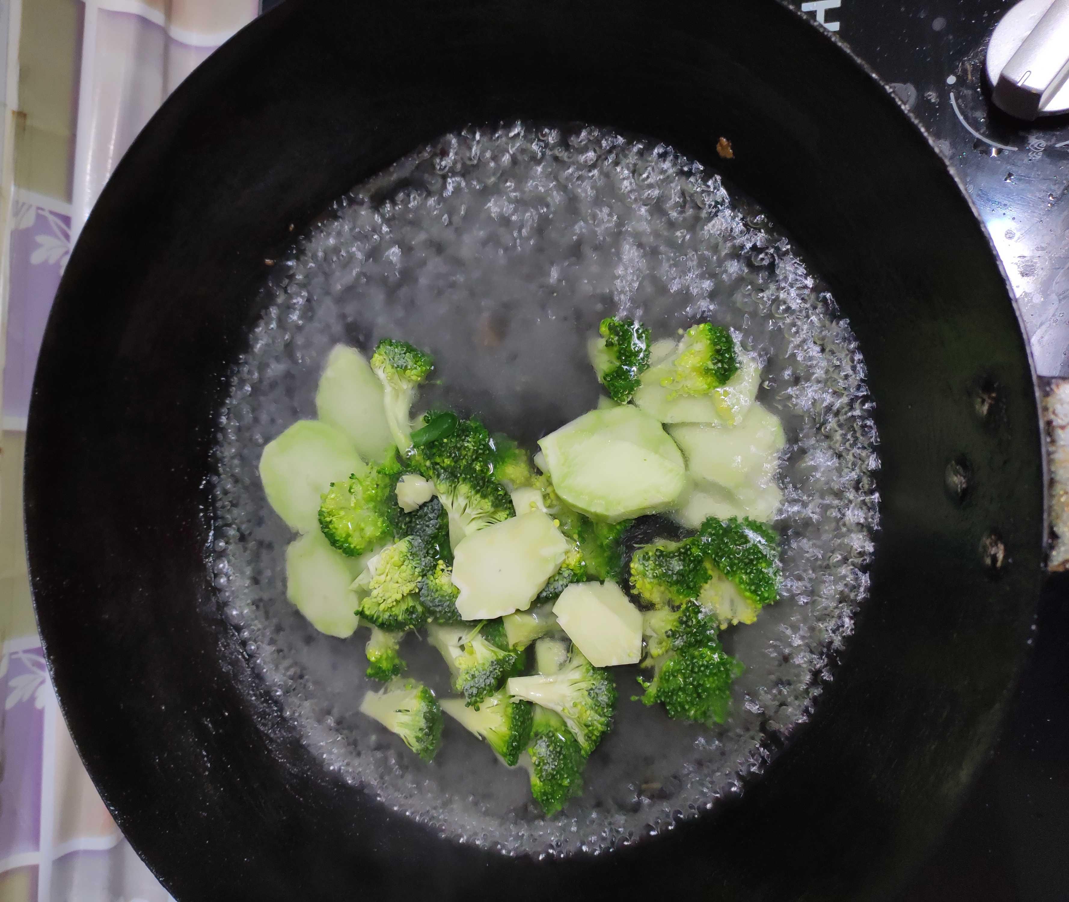 醬汁大蝦的做法-醬香味炸菜譜