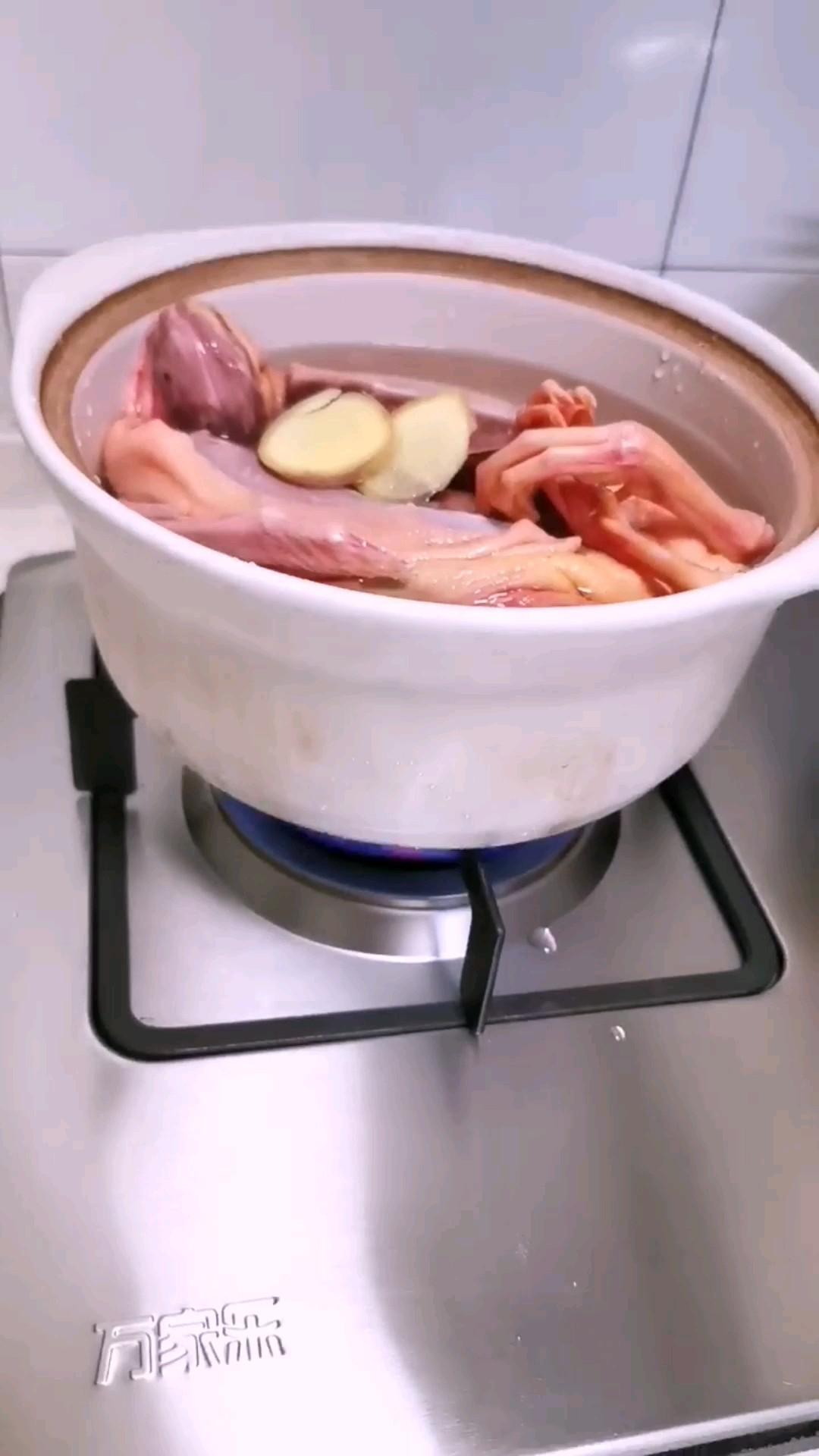 蟲草老鴨煲的做法-家常味煮菜譜