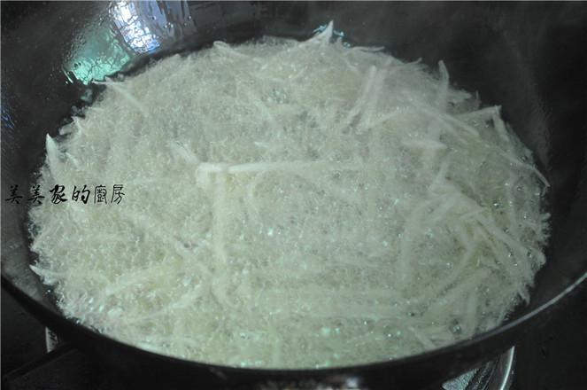 酥香香芋絲的做法-咸鮮味炸菜譜