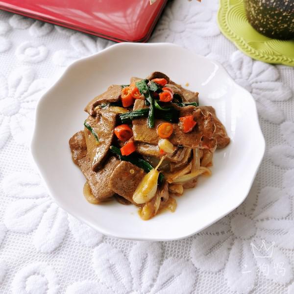 黑樂砂鍋爆炒豬肝的做法-咸鮮味炒菜譜