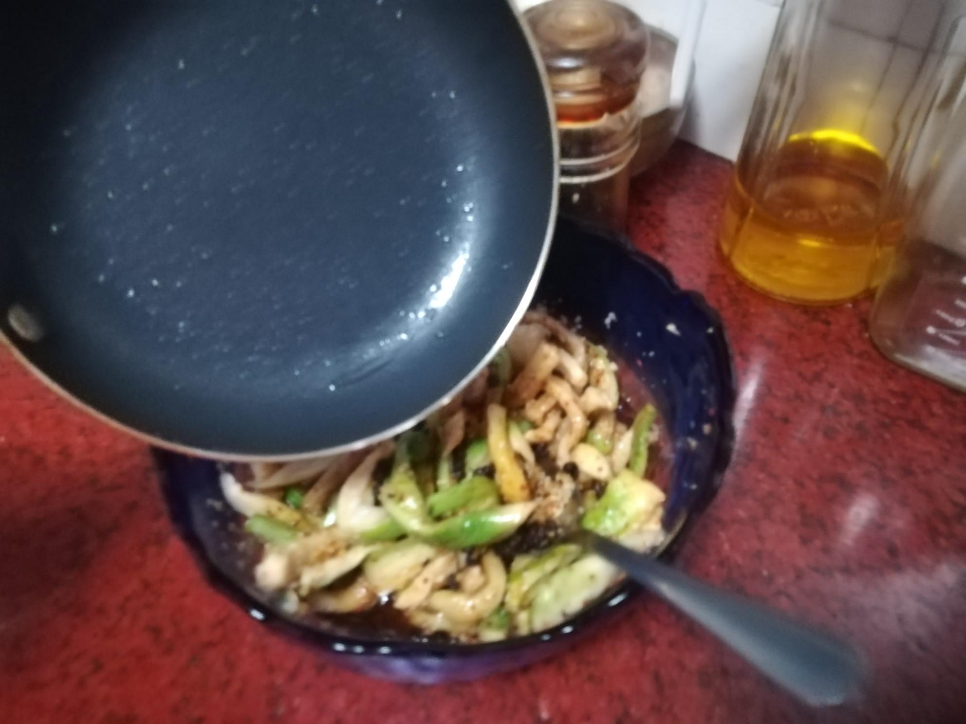 拌青蘿卜干的做法-咸鮮味拌菜譜