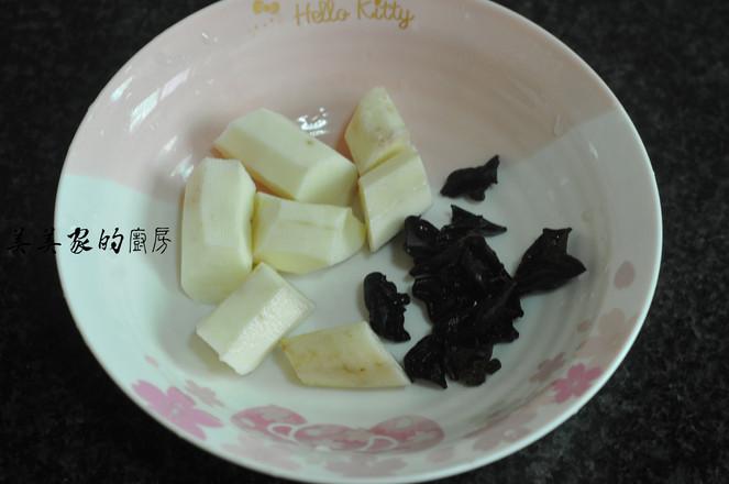 山藥乳鴿湯的做法-家常味燉菜譜