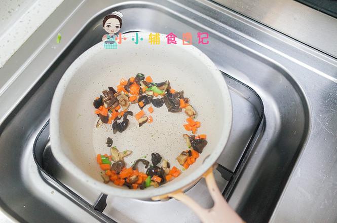 12個(gè)月以上三文魚炒飯的做法-家常味炒菜譜