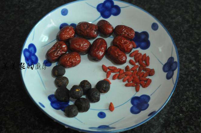 山藥乳鴿湯的做法-家常味燉菜譜