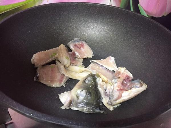 酸湯魚片的做法-酸辣味煮菜譜-易網健康養生網 酸湯魚片的做法-酸辣味煮菜譜